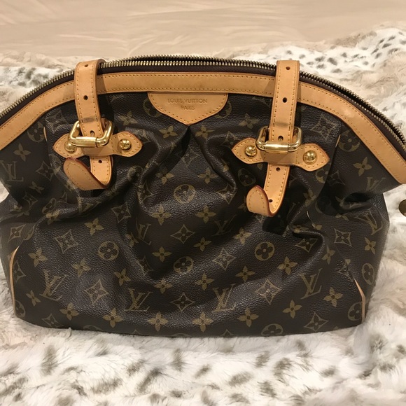 Louis Vuitton Handbags - Authentic Louis Vuitton Tivoli GM Shoulder Bag